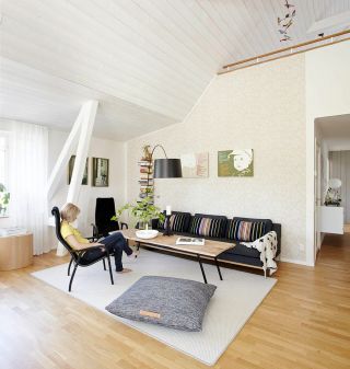 40平米小户型简约阁楼客厅布艺沙发装修效果图片