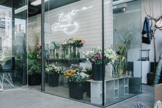 高端花店橱窗设计装修效果图片