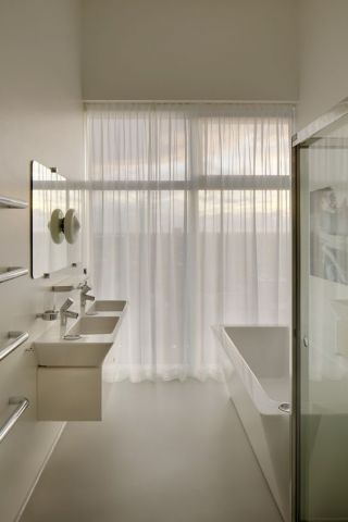 简约现代卫浴展厅装饰效果图片