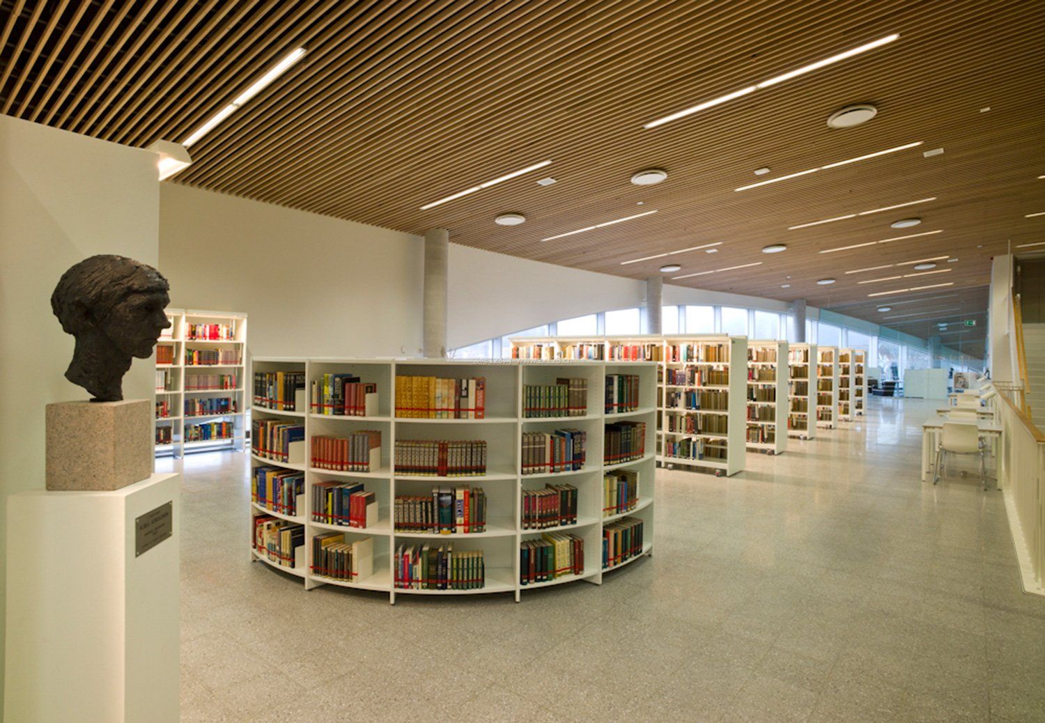 现代设计图书馆天花吊顶装修效果图案例