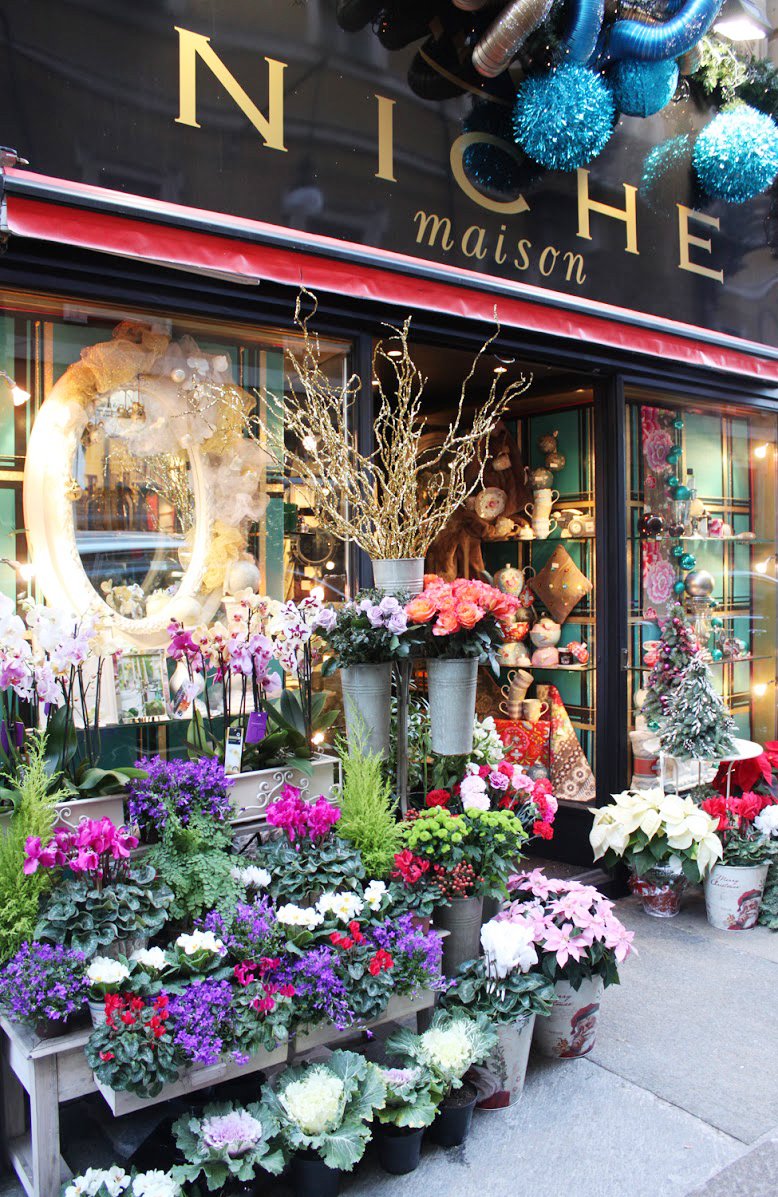 最新花店花架设计效果图片