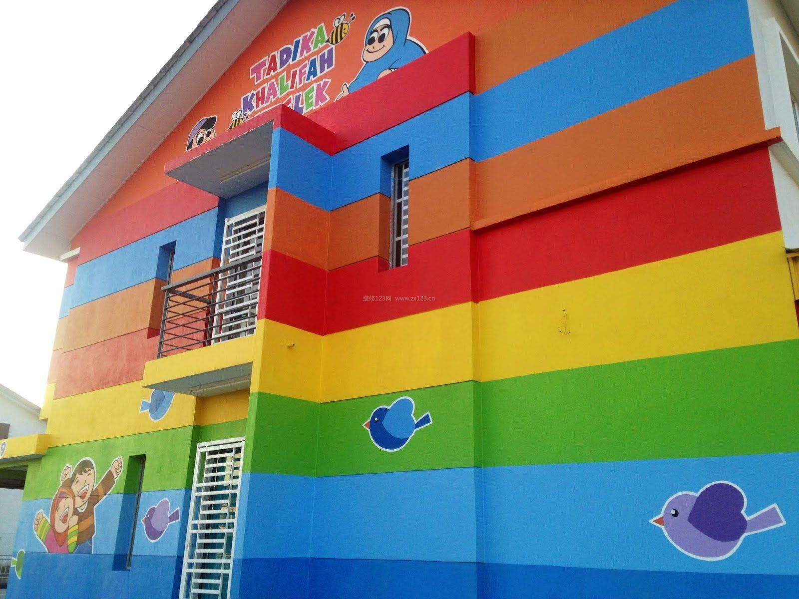 幼儿园外墙色彩搭配图图片
