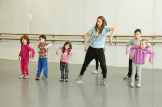 国外幼儿园舞蹈房装修效果图案例