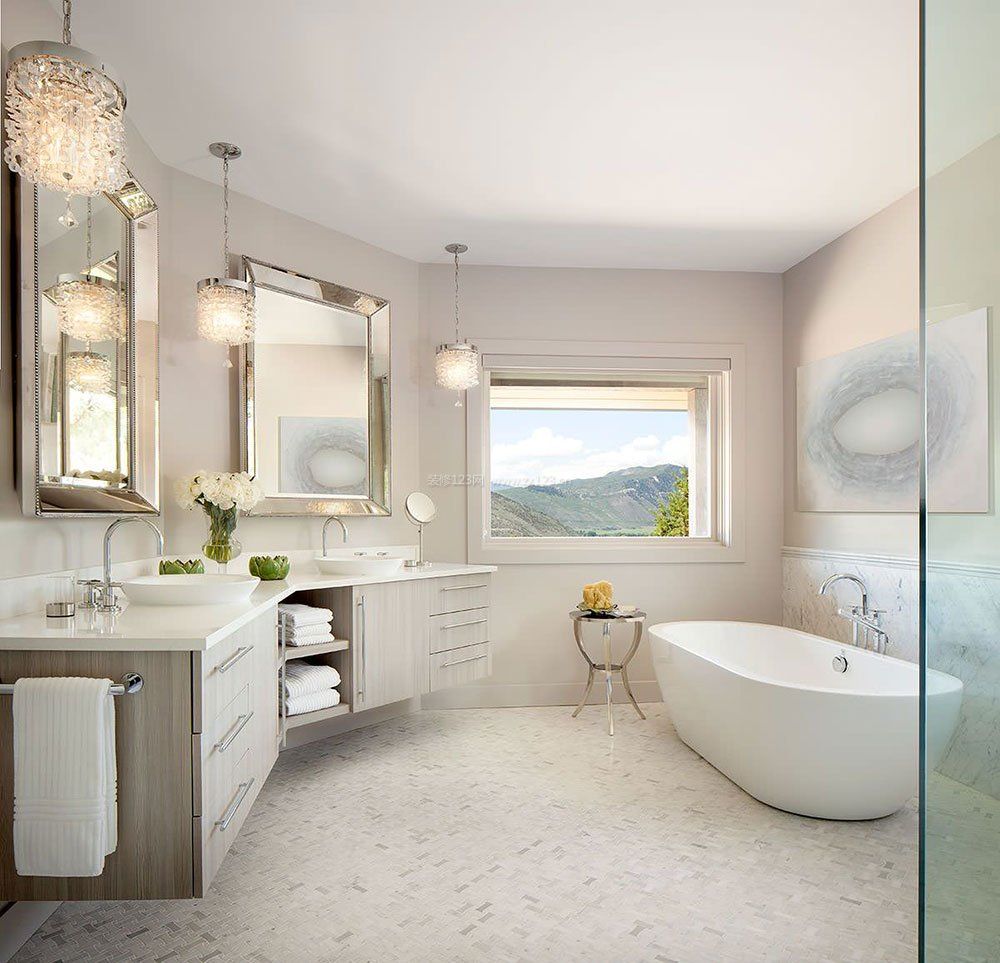 卫浴展厅欧式白色浴缸装修效果图片