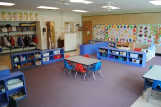 幼儿园室内小班环境布置装修效果图