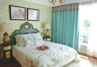 小户复式卧室布艺窗帘装修效果图片