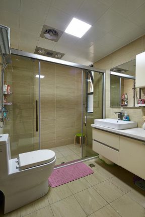 整体淋浴房玻璃隔断装修效果图片
