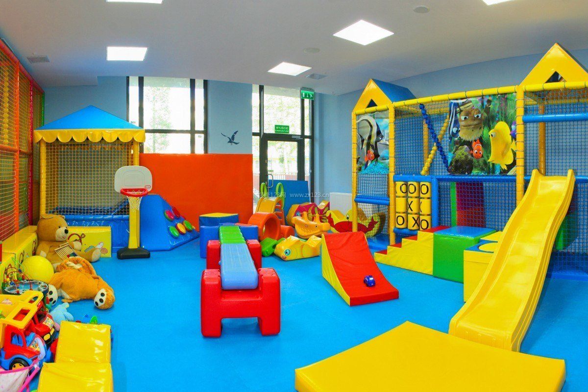 简约风格室内现代幼儿园滑梯装修图片