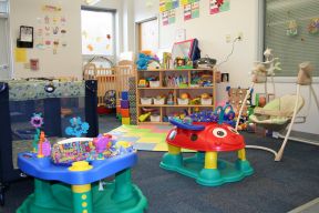 幼儿园室内装饰效果图 幼儿园小班环境布置