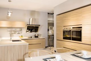 现代别墅设计厨房隔断柜效果图片