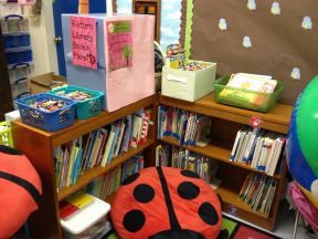 幼儿园书柜装修效果图 办公室书柜装饰