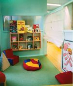 武汉幼儿园装修室内储物柜设计