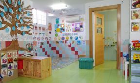 武汉幼儿园室内绿色地砖装修效果图片