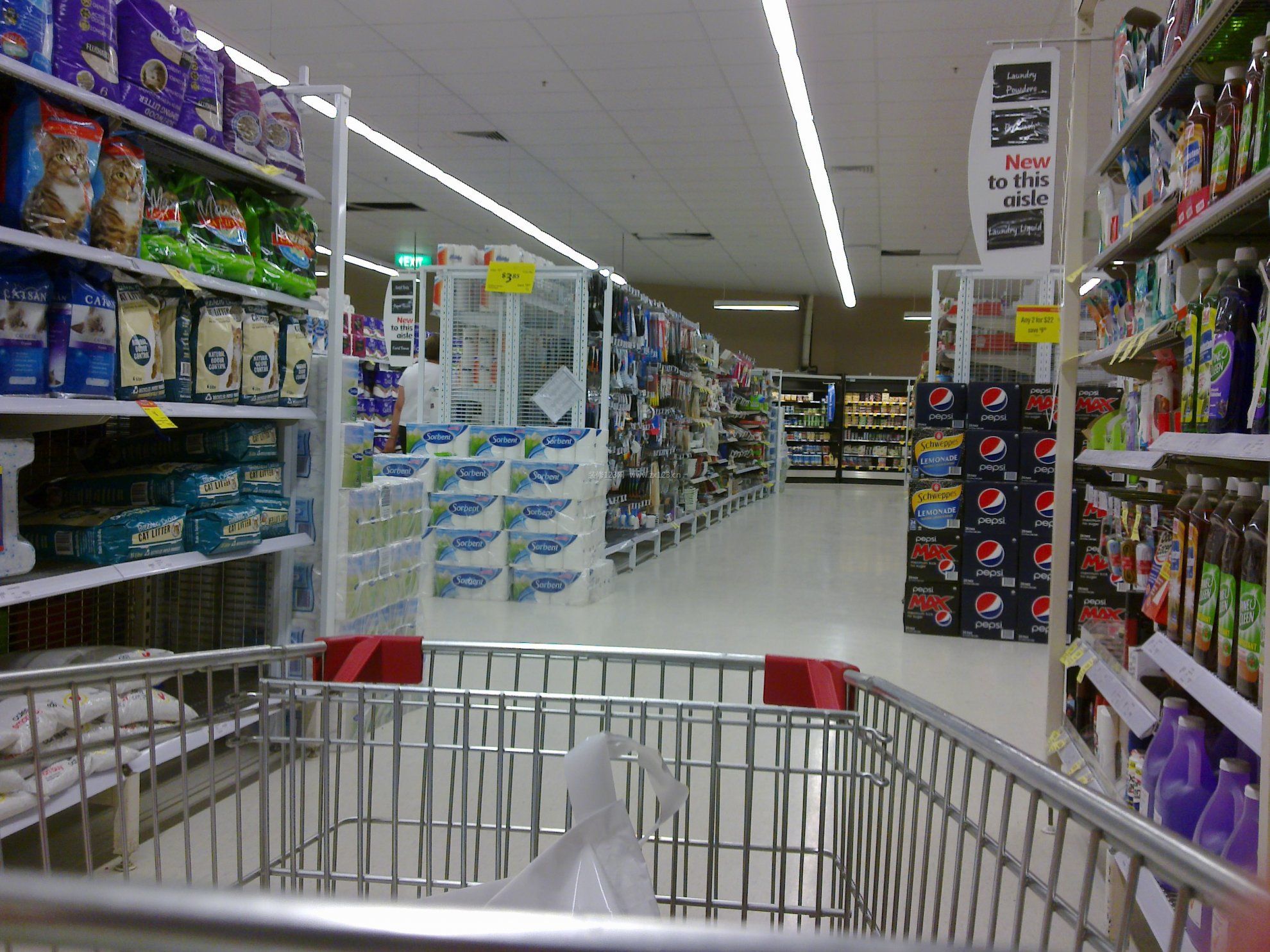 小超市室内米白色地砖装修效果图片欣赏