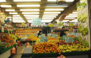 国外水果超市装修效果图