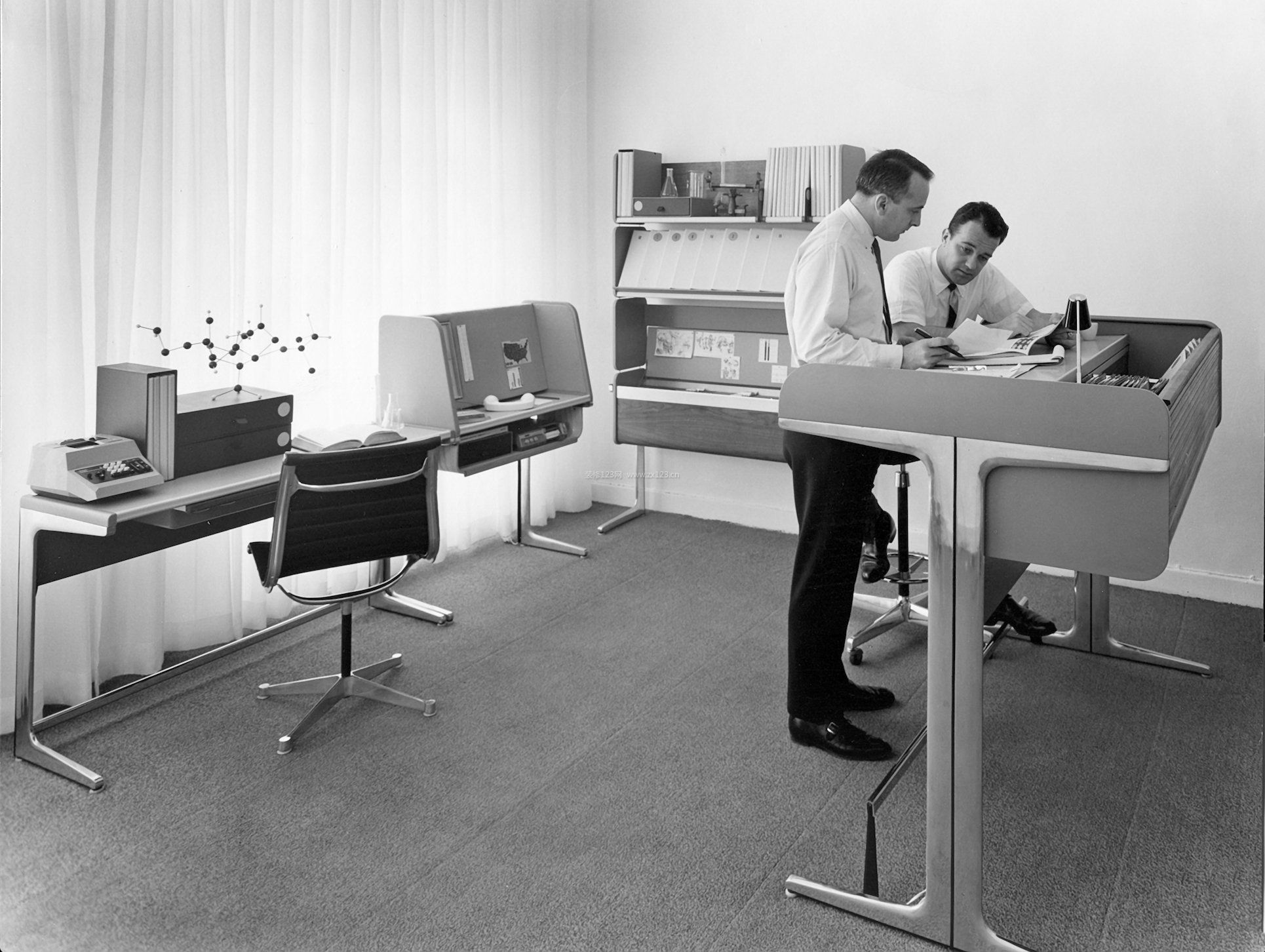 现代简约黑白办公室装饰图片大全