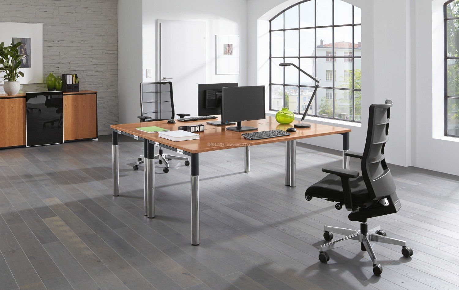 办公室简单装修灰色木地板效果图