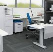 现代简约黑白风格简单办公室装修图