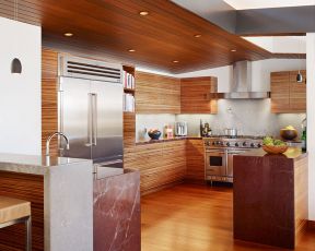 家装厨房效果图 木质吊顶装修效果图片