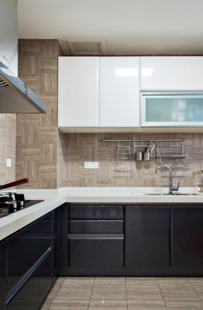 小面积厨房设计 现代简约风格