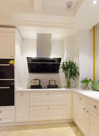 2023简约室内装修小面积厨房设计效果图片