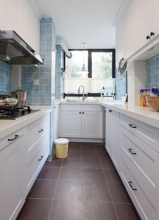 小面积厨房设计墙砖效果图