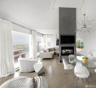 北欧风格客厅白色窗帘装修效果图片