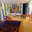 现代简约幼儿园黄色地板装修效果图 