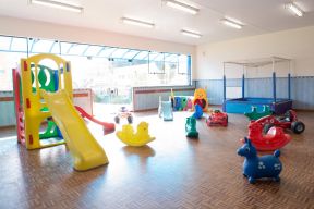 幼儿园建筑效果图 幼儿园滑梯设计