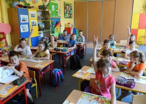 国外幼儿园教室布置设计装修效果图