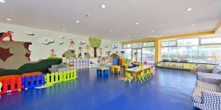 现代地中海风格幼儿园墙面布置图片 