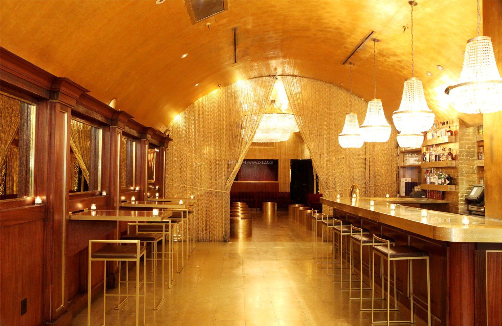 大型酒吧吧台设计效果图片