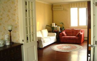 小户型老房子客厅沙发装修效果图