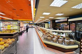 大型欧美超市室内吊顶装修设计效果图 