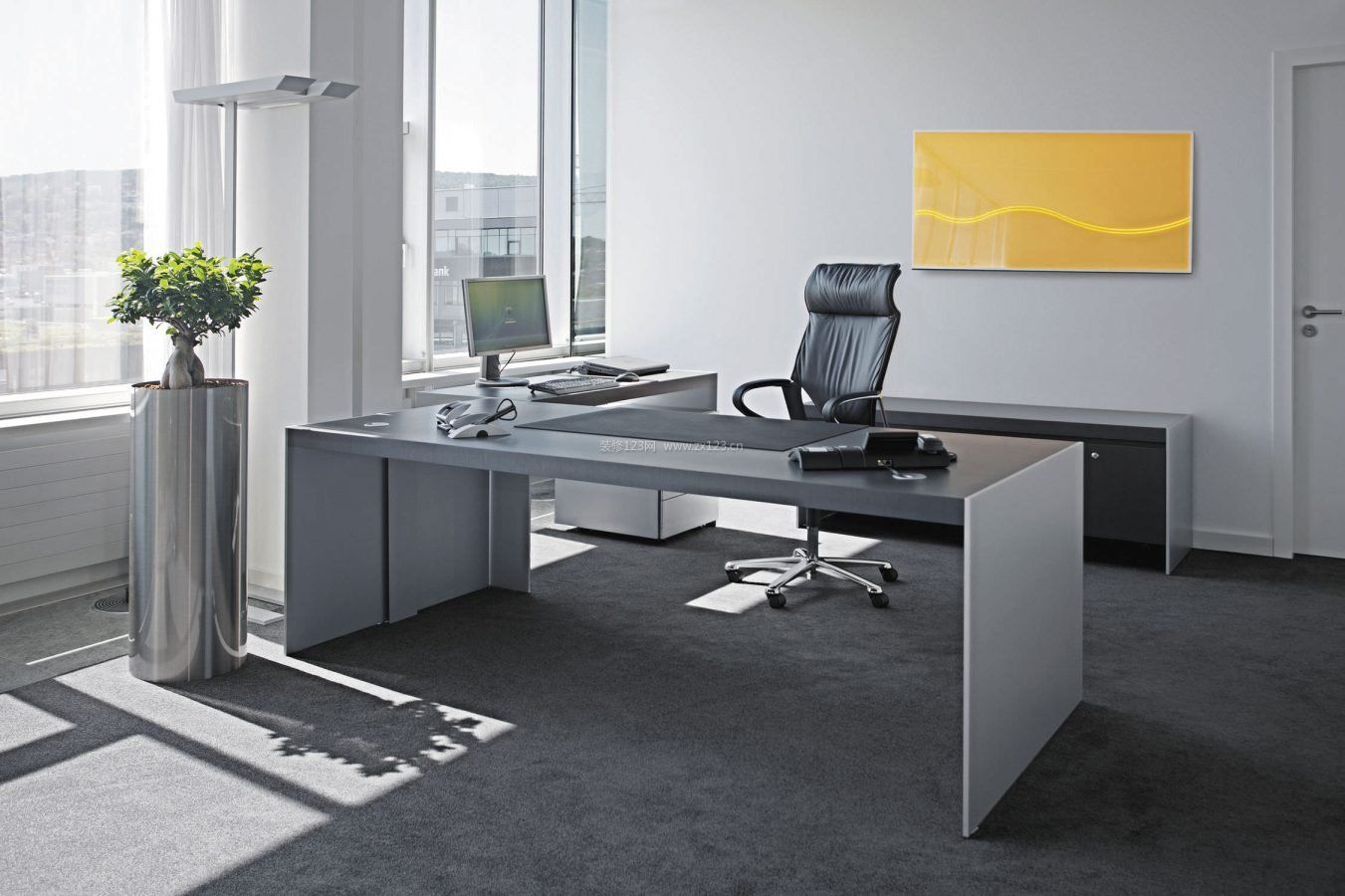 现代简约黑白风格办公室装修设计图大全2023