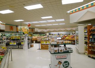 超市室内吊顶装修效果图2023图片