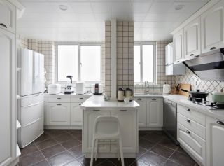 2023欧式别墅设计厨房壁柜装修效果图