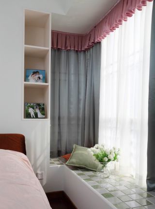 现代简约室内装修房间飘窗设计效果图片 