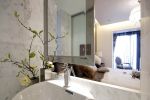 小户型日式浴室盆栽植物图片