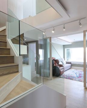 小户型客厅楼梯 混搭风格装修效果图