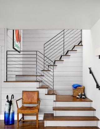 简约田园风格小户型跃层客厅楼梯装修效果图片