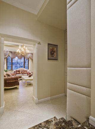 简单欧式小户型客厅装修设计图片