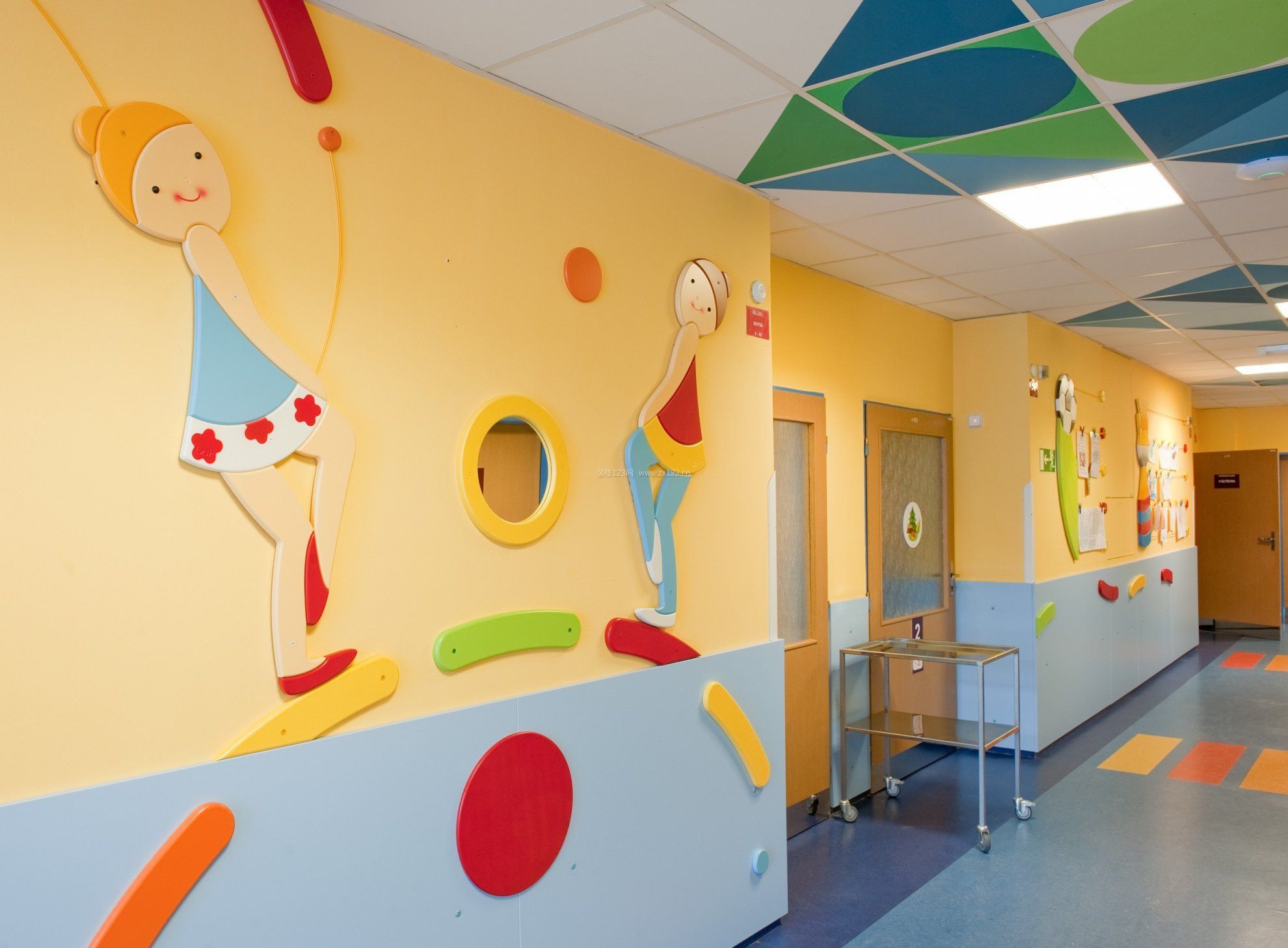 幼儿园走廊墙壁布置效果图片