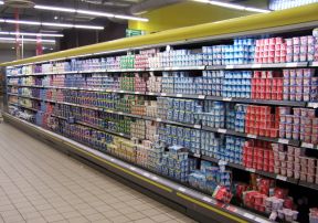 外国超市门面装修风格效果图片2023