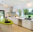 现代别墅开放式厨房装修设计效果图片