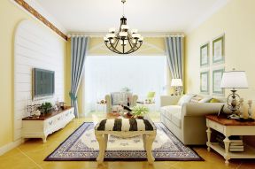 小户型客厅样板房 地毯装修效果图片