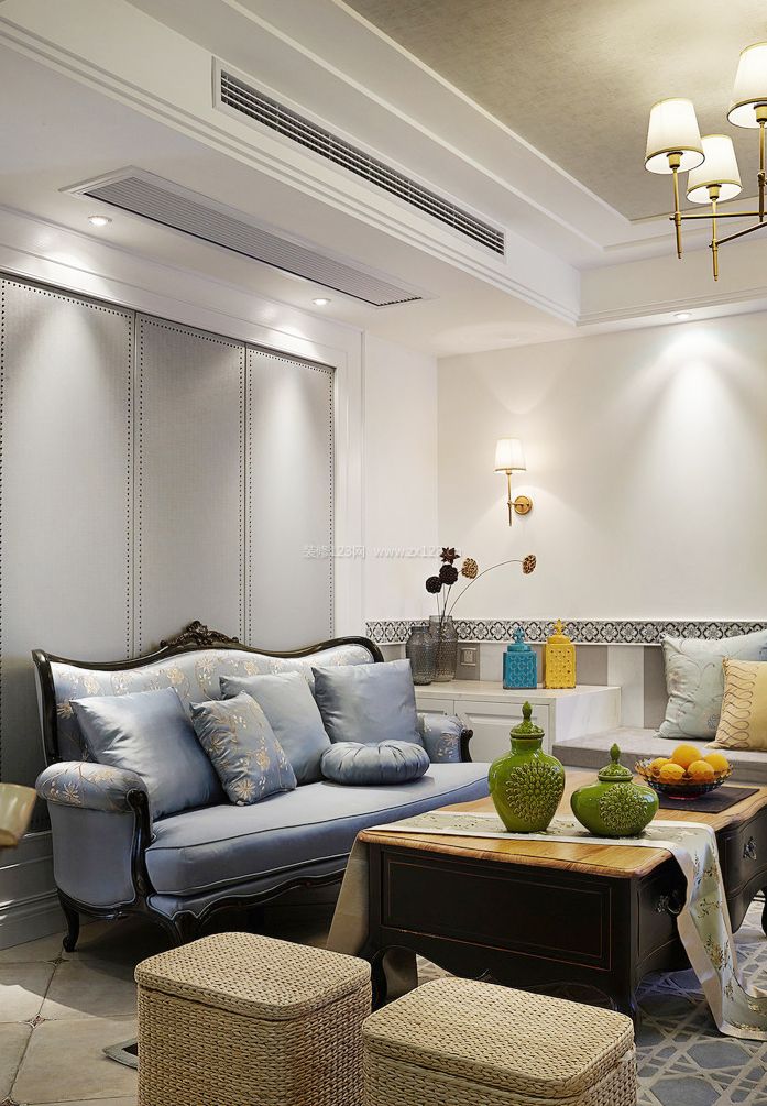 家装效果图 欧式 最新简约欧式客厅灯具装修效果图 提供者
