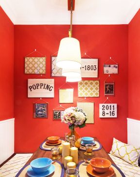 二居室简单红色墙面装修效果图片