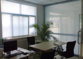 办公室窗帘效果图  简单办公室装修图片