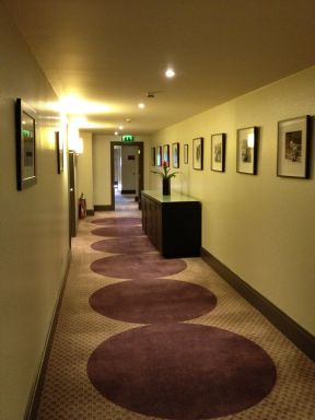 宾馆走廊效果图 装饰画装修效果图片